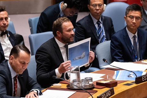News alert! Articolul 4 NATO a fost activat! Consiliul se reunește azi la ora 11:00